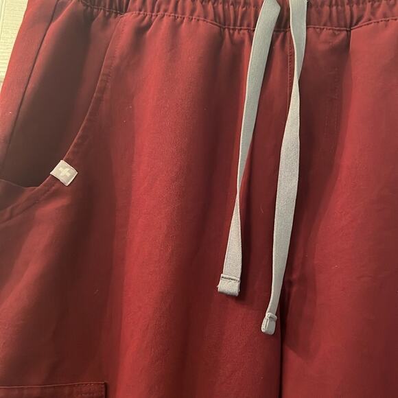 Figs Zamora high waisted women’s size XS burgundy - Picture 5 of 9